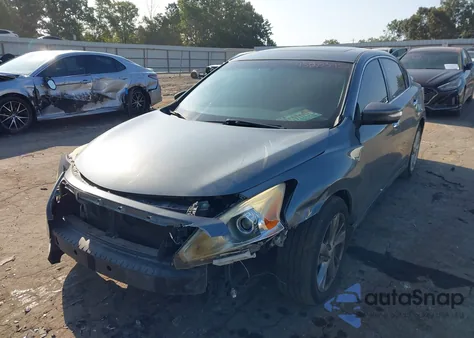 2014 Nissan Altima 2.5 Sv z USA, uszkodzony, nr VIN 1N4AL3AP0EC204057